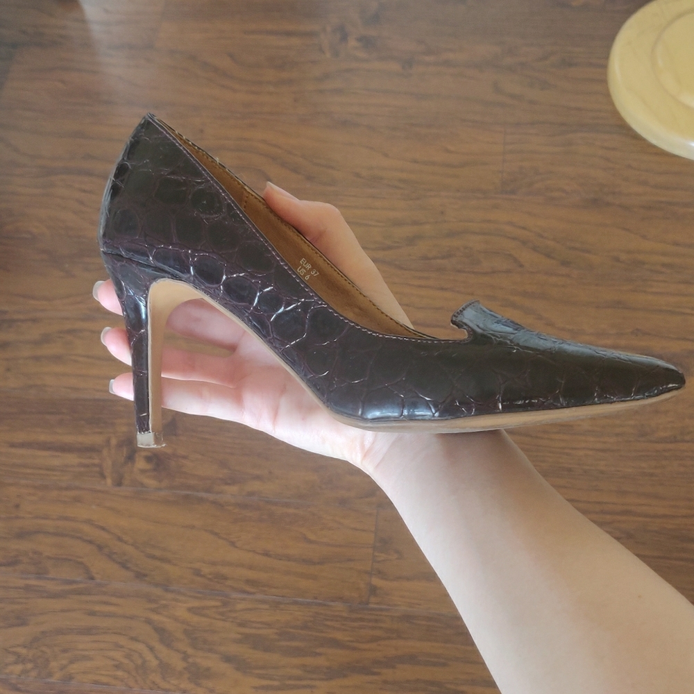 One of a kind vintage looking H&M Heels